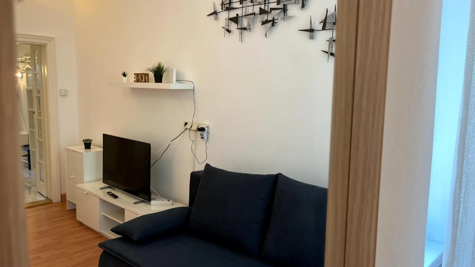 Cozy Two-Bedroom Apartment Near Metro Βιέννη 0*,  Αυστρία